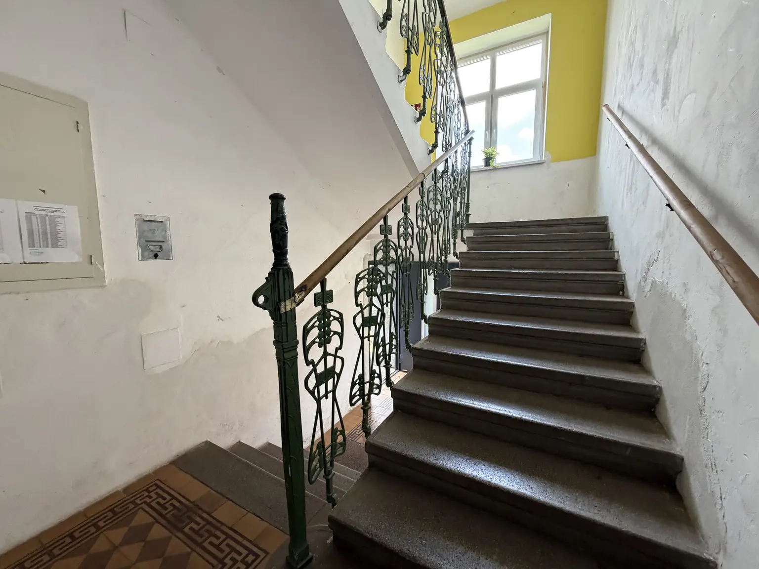 Zinshaus in sehr guter Lage zu verkaufen!