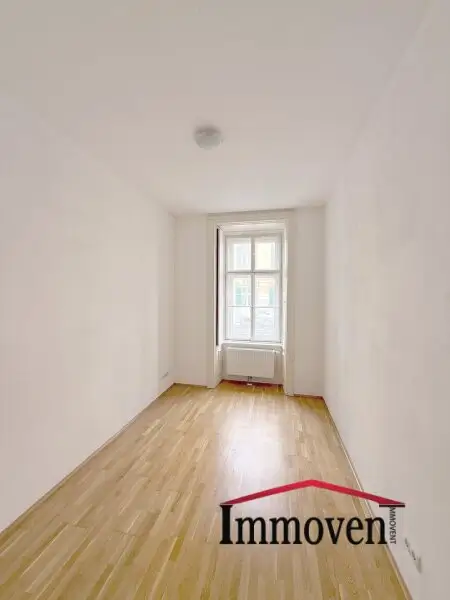 UNBEFRISTET -  Schönes, teilsaniertes Altbaubüro nahe Stadtpark und Karl-Franzens-Universität