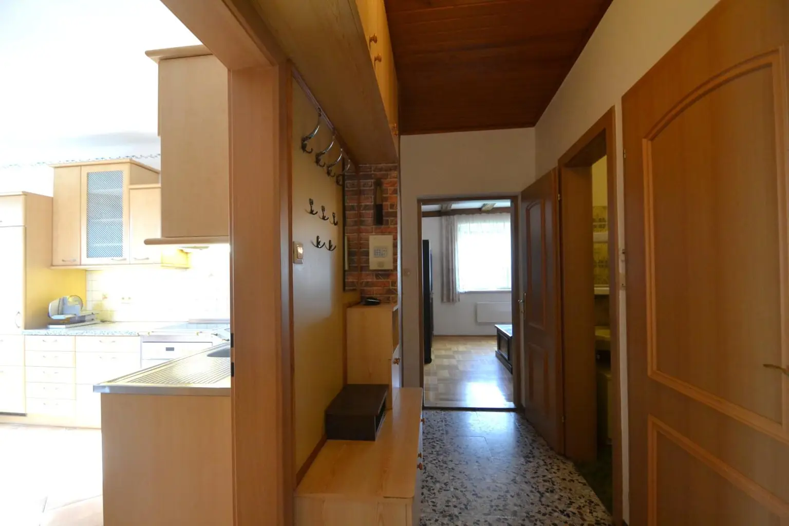 Vorraum mit Garderobe