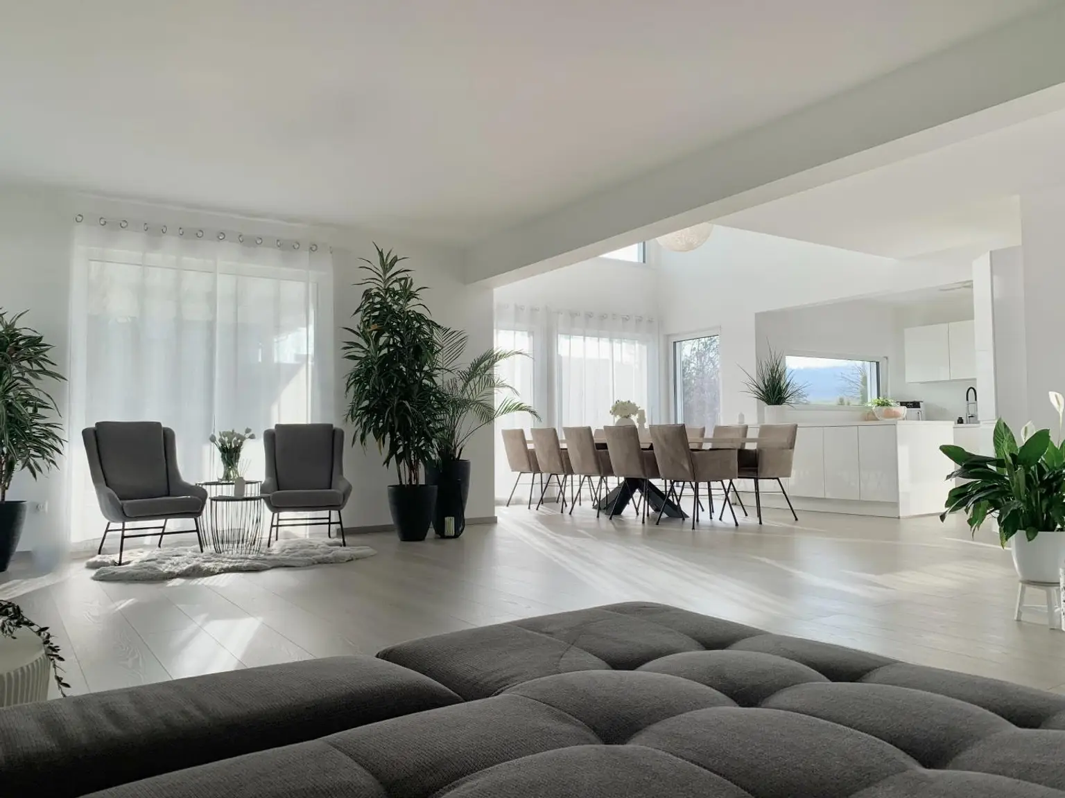 Wohnzimmer Blick auf Küche