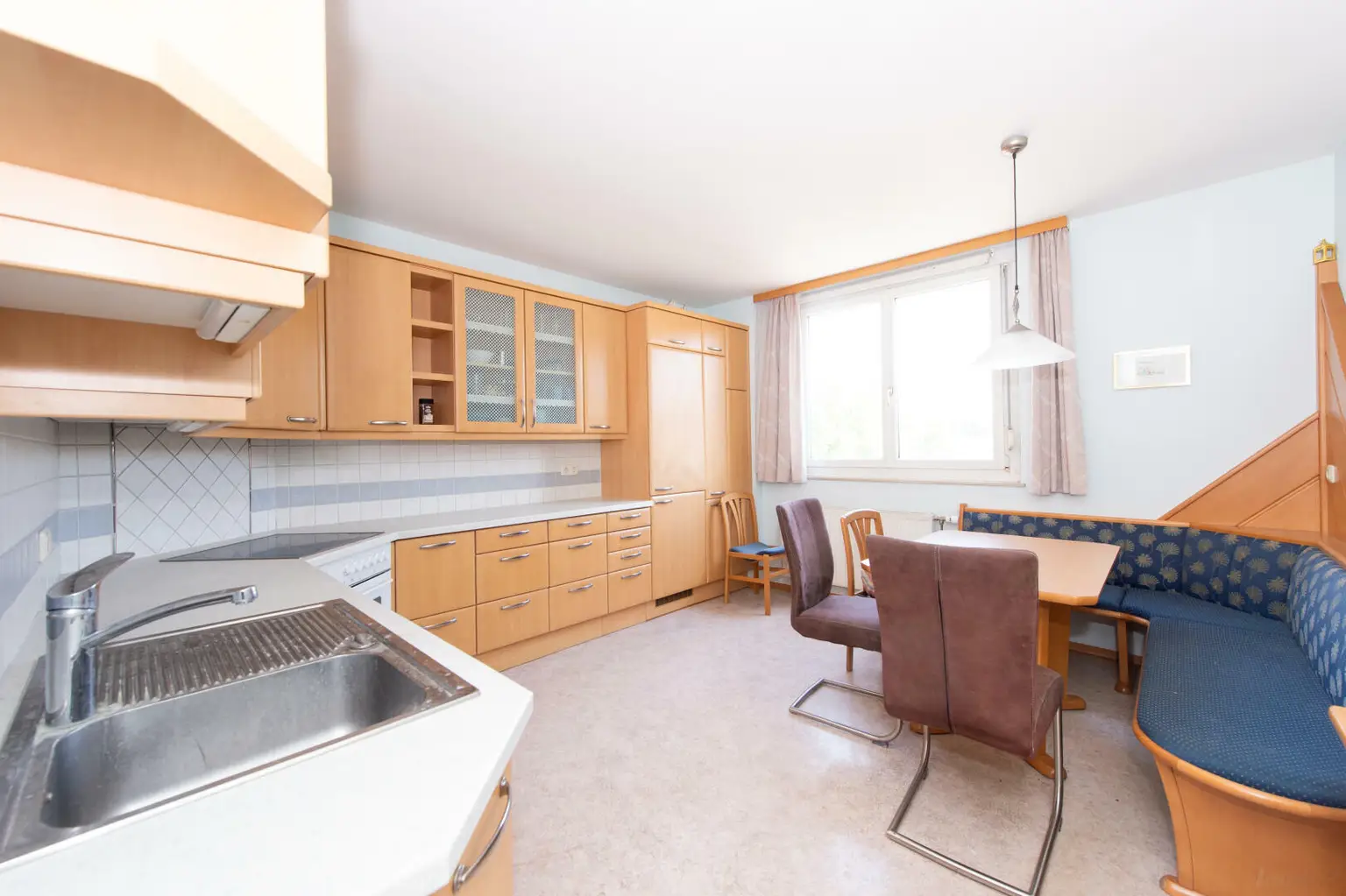 Geräumige 4-Zimmer Wohnung mit Loggia in zentrumsnähe – Moserhofgasse 49, 8010 Graz