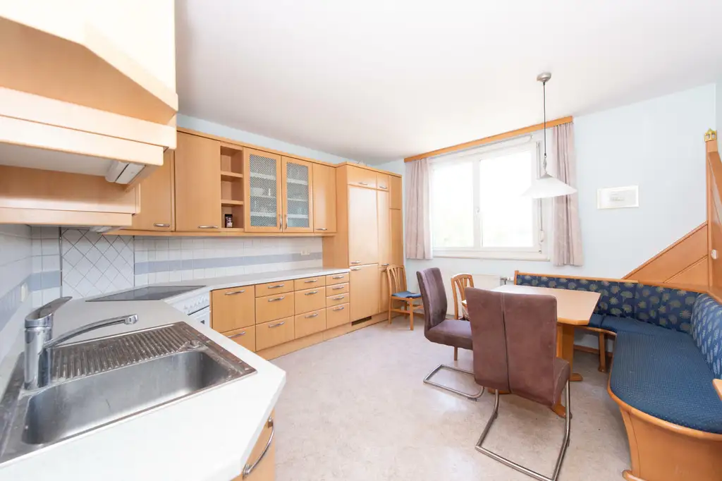 Geräumige 4-Zimmer Wohnung mit Loggia in zentrumsnähe – Moserhofgasse 49, 8010 Graz