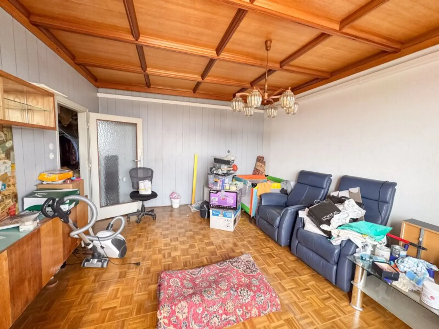 Sanierungsbedürftige 2,5 Zimmer-Wohnung nähe Matzleinsdorferplatz zu verkaufen!