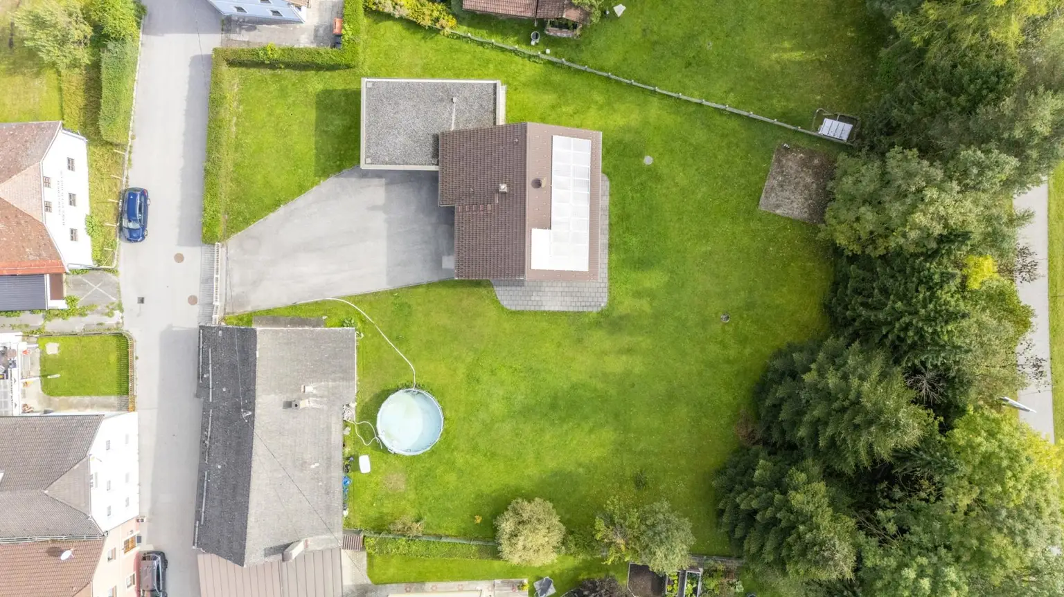 Schönes Einfamilienhaus mit großem Garten und guter Anbindung in Gmünd