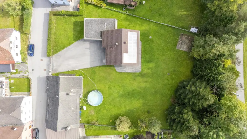 Schönes Einfamilienhaus mit großem Garten und guter Anbindung in Gmünd