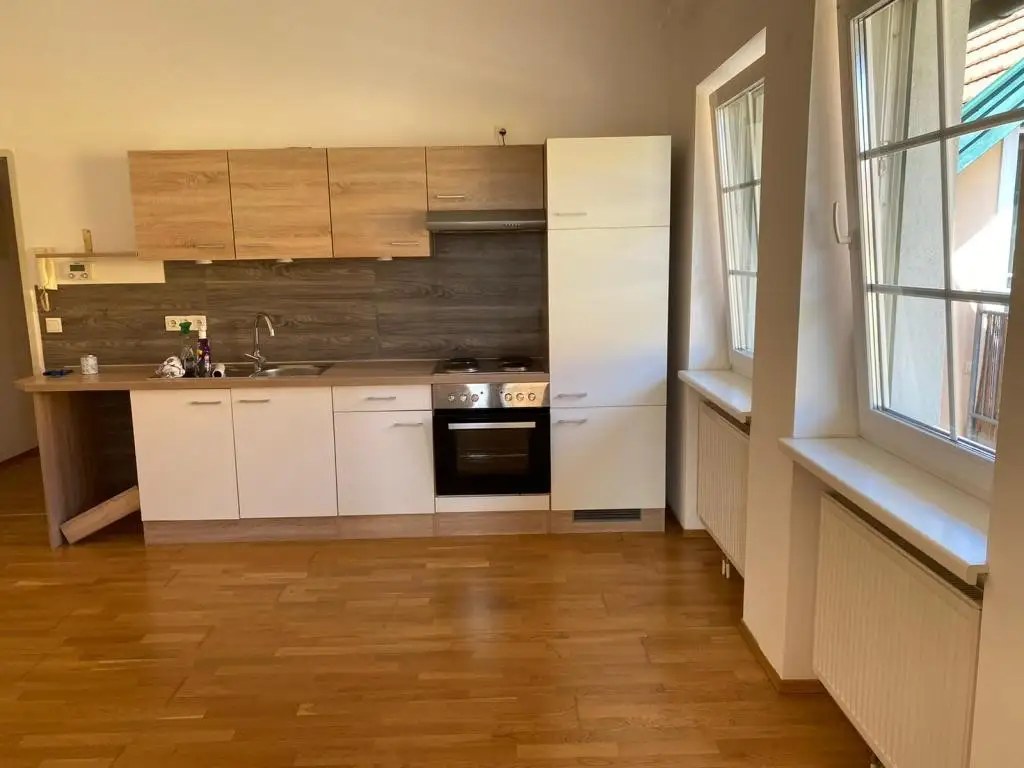 SOFORTBEZUG ,DREIZIMMERWOHNUNG MIT BALKON..! ! !