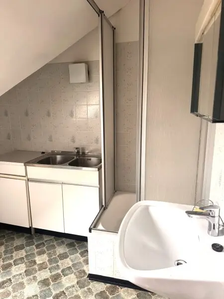 GELEGENHEIT NUTZEN! EINFAMILIENHAUS MIT EIGENGARTEN NAHE WIEN