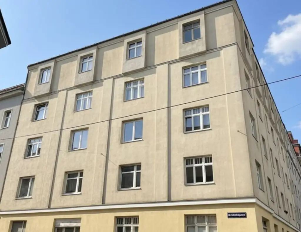 Eckzinshaus mit Rohdachboden