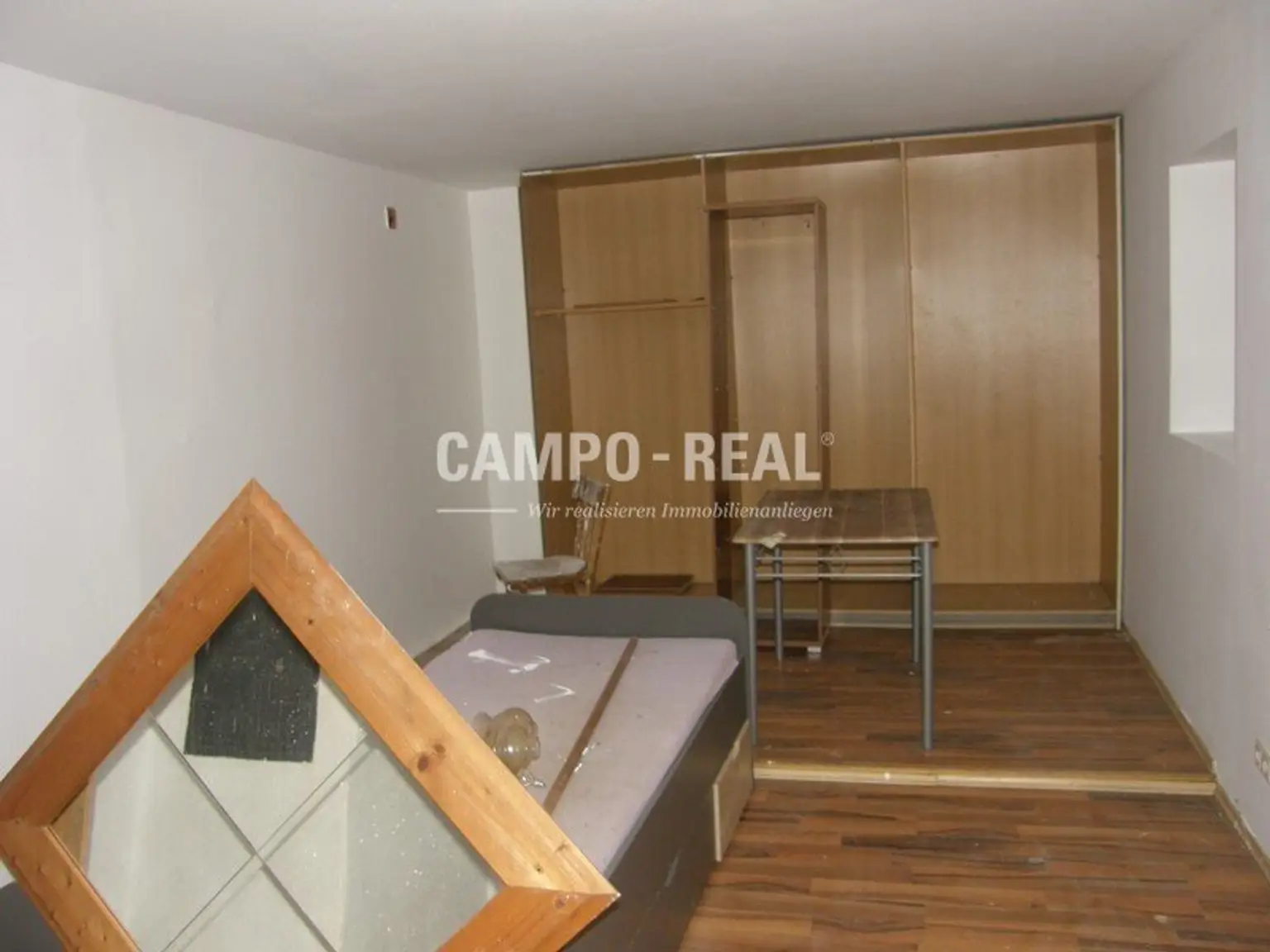 LANDWIRTSCHAFT: Alter Bauernhof mit Wohn- und Wirtschaftsgebäuden, Grill-Platzl und eigener Keller mit ca. 2.800 m2 Grund