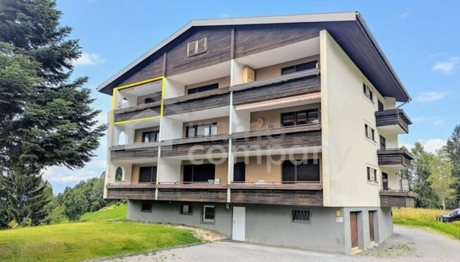 Traumhafte 3-Zimmer-Ferienwohnung mit Bergpanorama – mit 2 Balkonen und Parkplatz!