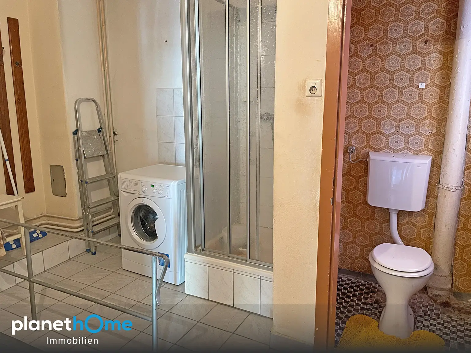 WC und Waschraum EG