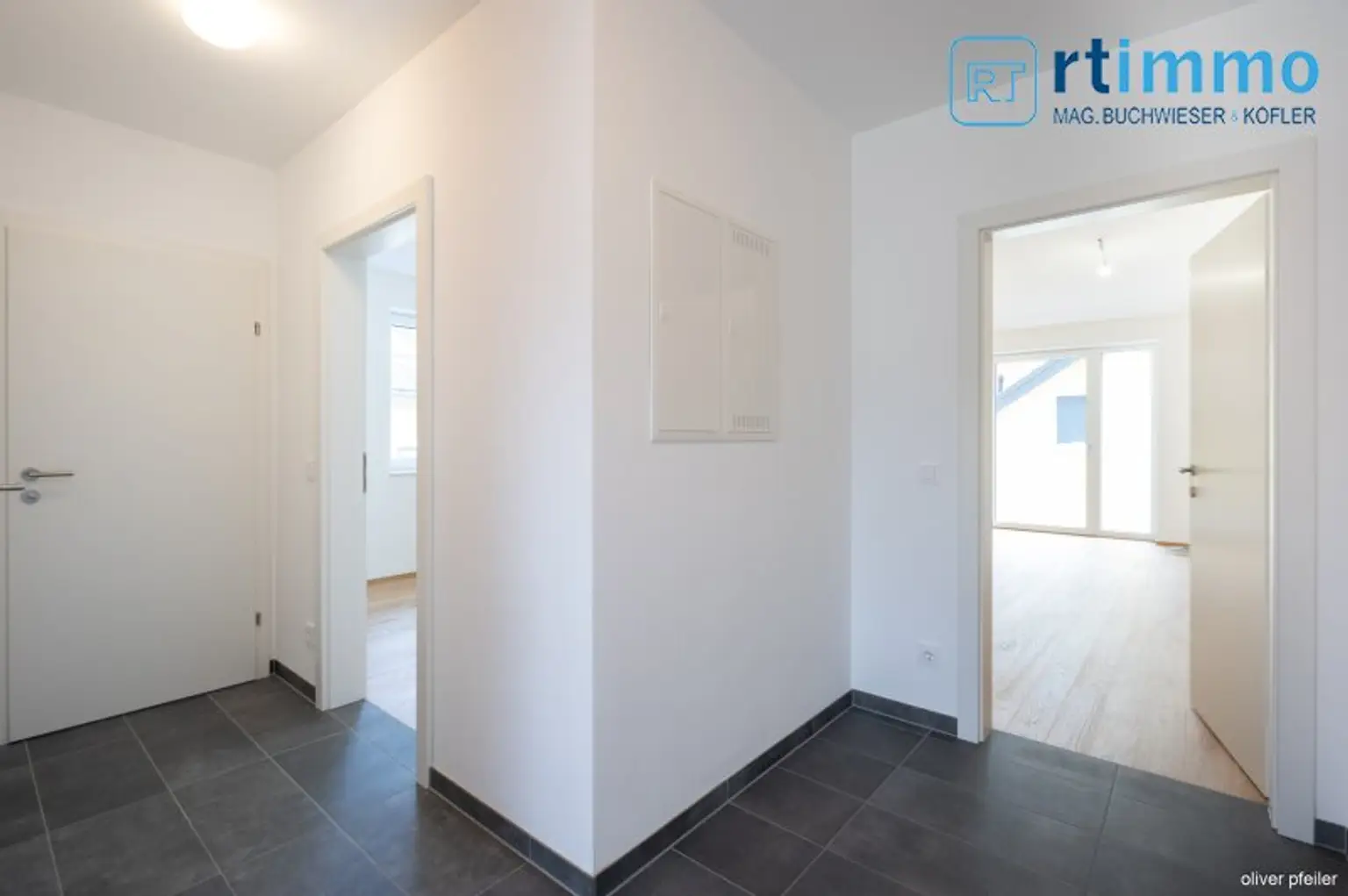 GEMÜTLICH, MODERN, ENERGIEEFFIZIENT:  Fünf 2 Zimmer- Mietwohnungen mit Außenflächen warten auf Sie!