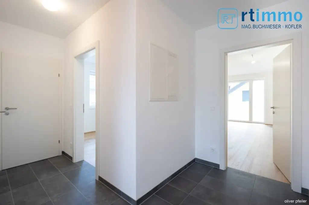 GEMÜTLICH, MODERN, ENERGIEEFFIZIENT:  Fünf 2 Zimmer- Mietwohnungen mit Außenflächen warten auf Sie!