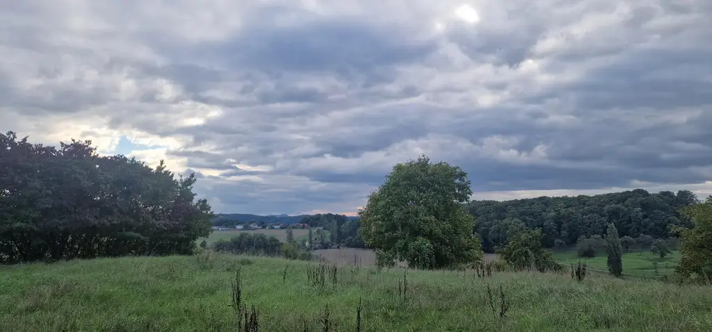 Seltene Gelegenheit Grundstück auch geeignet für Tiny Häuser in traumhafter Aussichtslage, Stadtbergen bei Fürstenfeld