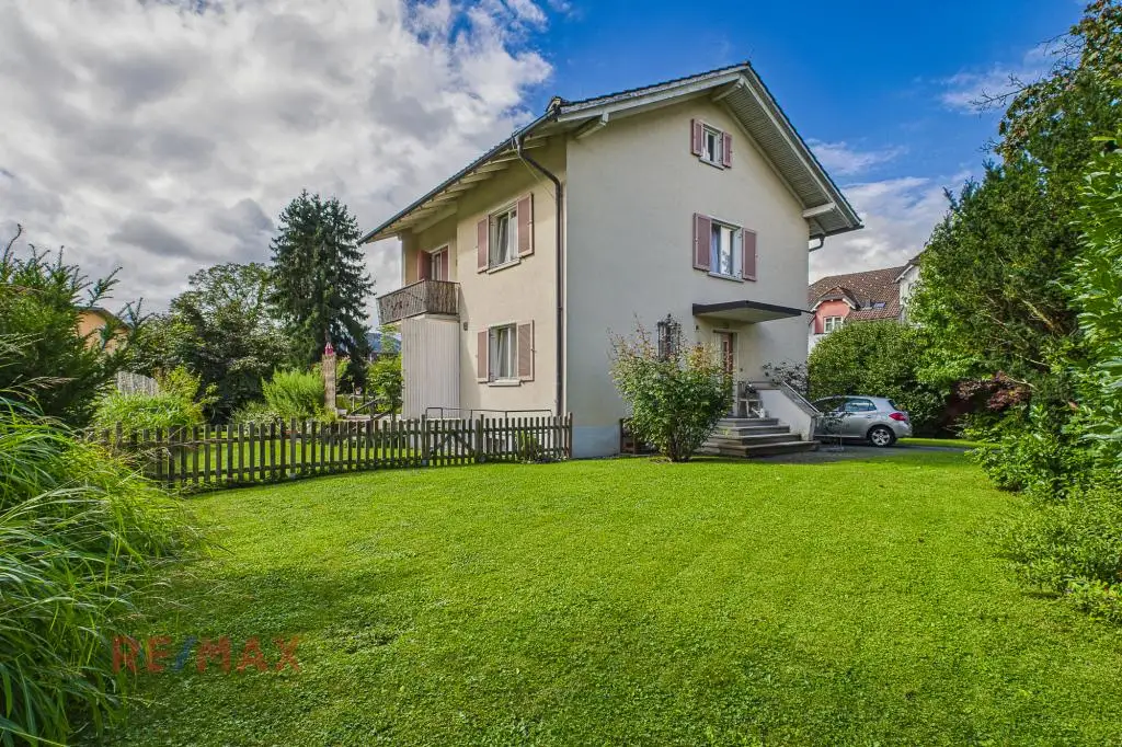 Ihr neues Zuhause mit viel Potenzial – großzügiges Einfamilienhaus in ruhiger Wohnlage