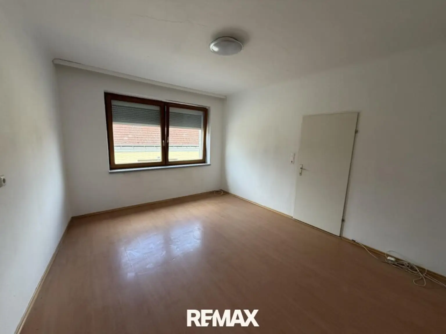 3 Wohn-Schlafzimmer a