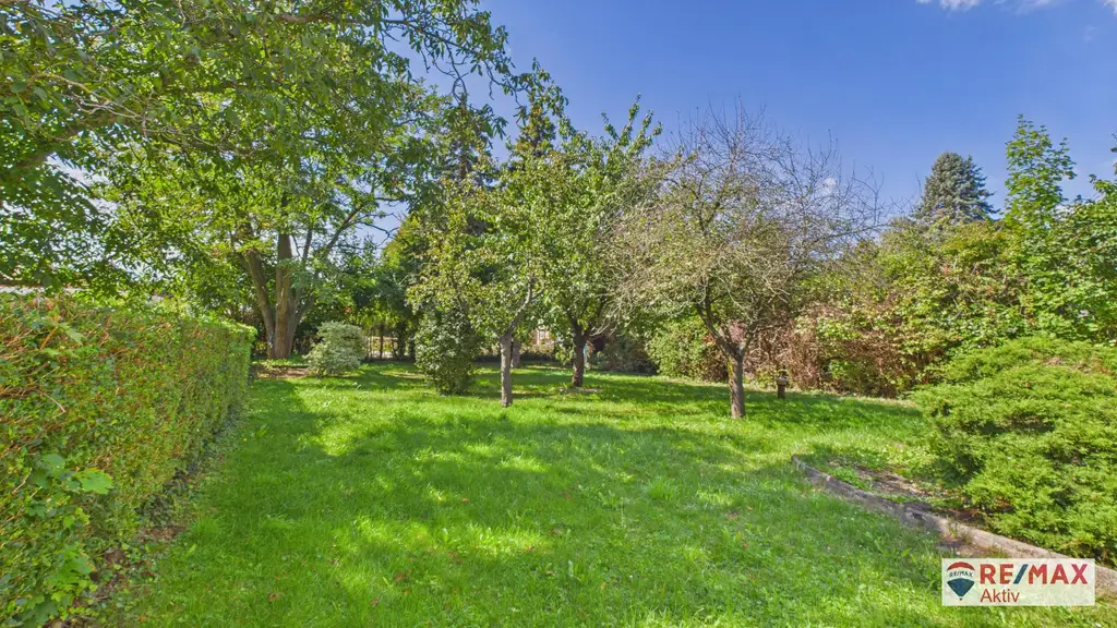 Einfamilienhaus mit großem Garten und viel Potential zur Erweiterung