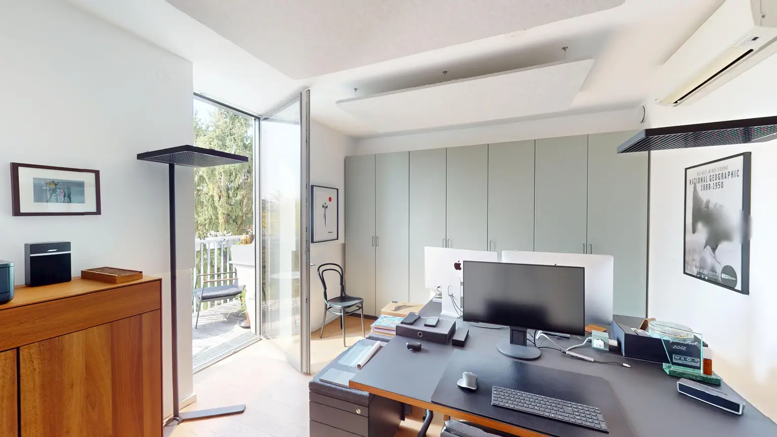 Cottageviertel I Traumhafte Dachwohnung im Jugendstil-Palais I Garagenplatz