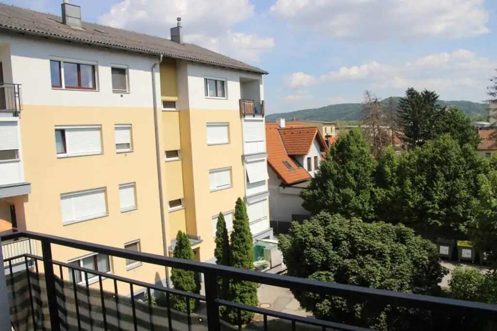 WALK-IN DUSCHE, EWE-KÜCHE, SÜDSEITIGE LOGGIA, GRÜNBLICK, ATTRAKTIVE NEUBAUMIETE IN KORNEUBURG!!