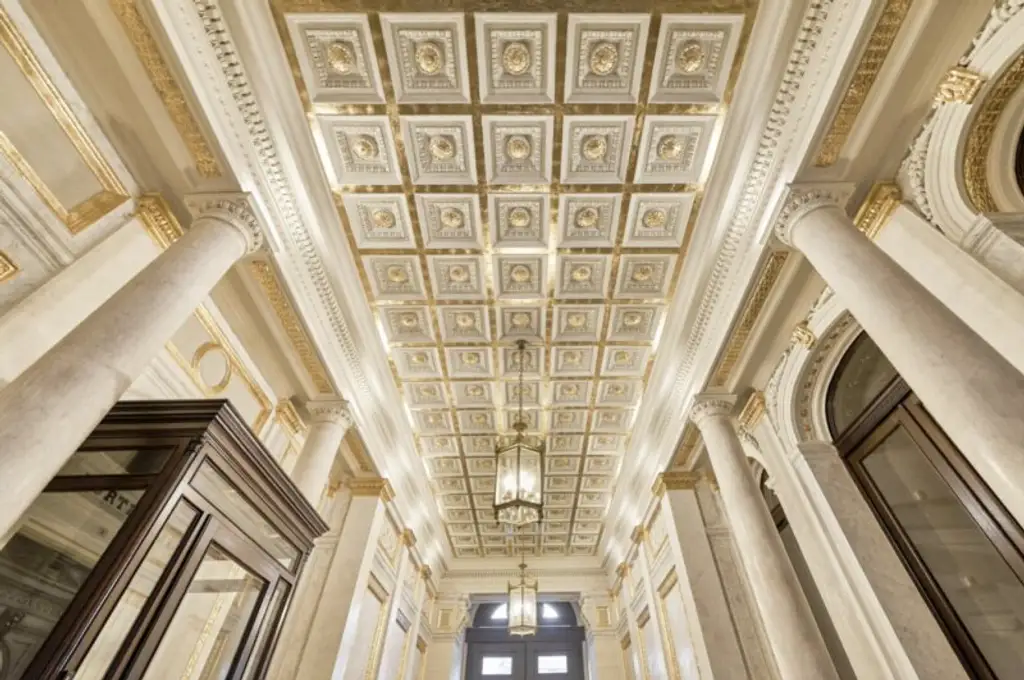 Einzigartige luxuriöse Wohnung im Palais