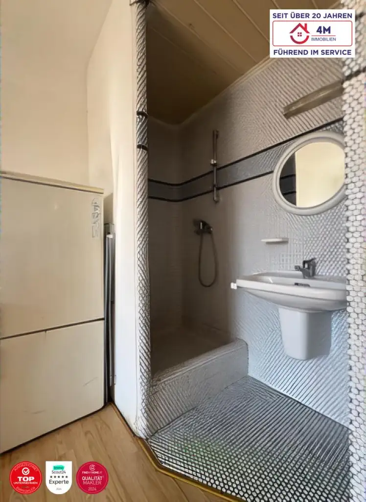 PREISHIT: 3 separate Zimmer mit perfekter Anbindung und sehr niedrigen Betriebskosten