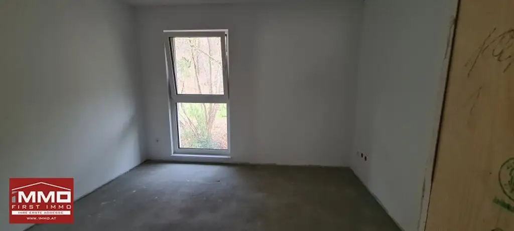 ***ERSTBEZUGS-DOPPELHAUSHÄLFTE DIREKT AM WASSER MIT SÜD-GARTEN!***