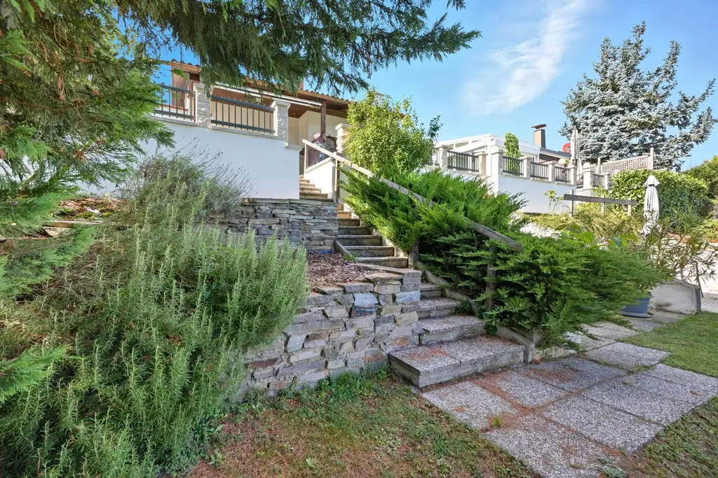 GARTENTRAUM MIT EIGENEM SEEZUGANG AM MARIENSEE- MODERN RENOVIERTES KLEINWOHNHAUS SOFORT BEZIEHBAR!