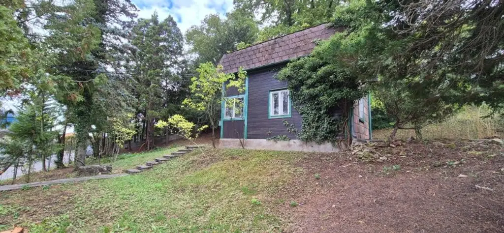 Toller Baugrund mit Althaus am Josefsteig