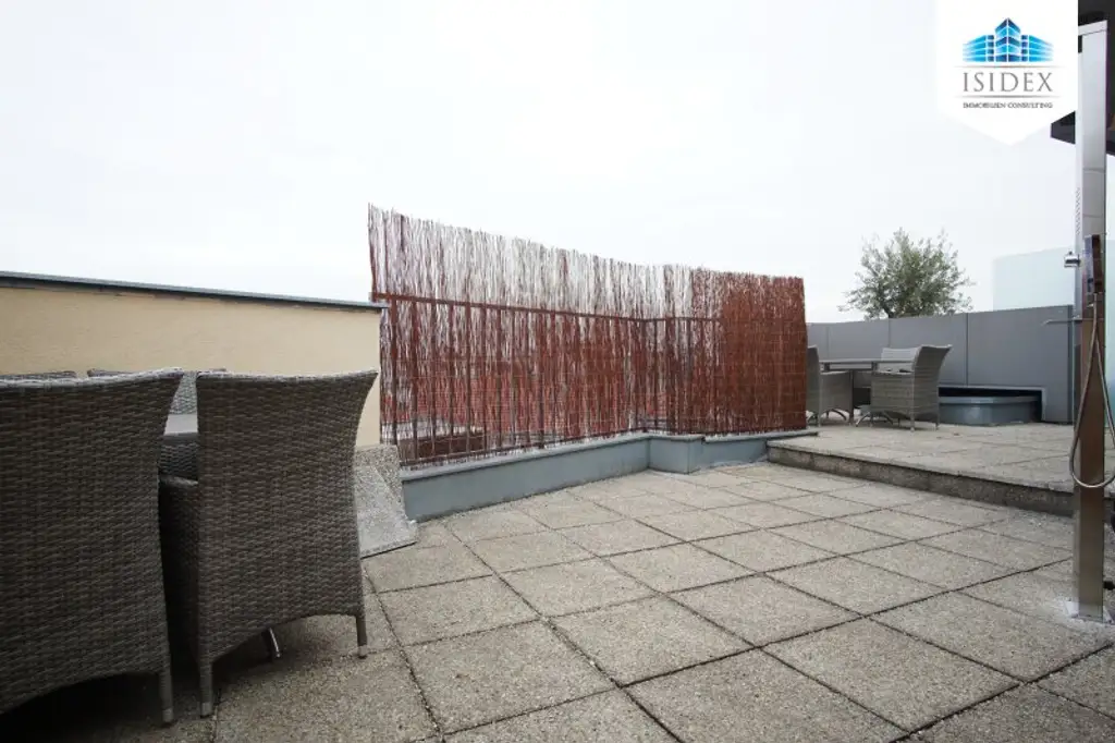 **NEU** Top ausgestattete 3-Zimmer DG-Maisonetten-Wohnung mit großzügiger TERRASSE und SAUNA! Perfekte Lage!!