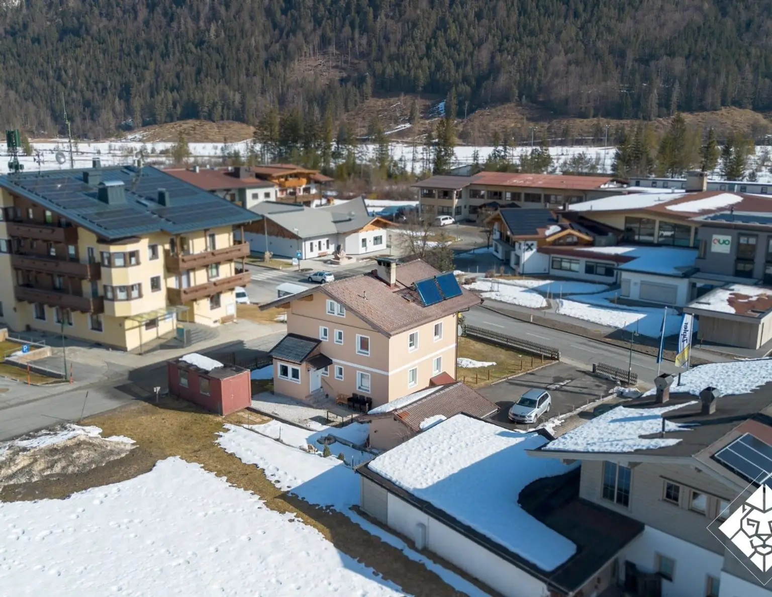 Baugrundstück für Wohnanlage am Fuße der Kitzbüheler Alpen zu kaufen.