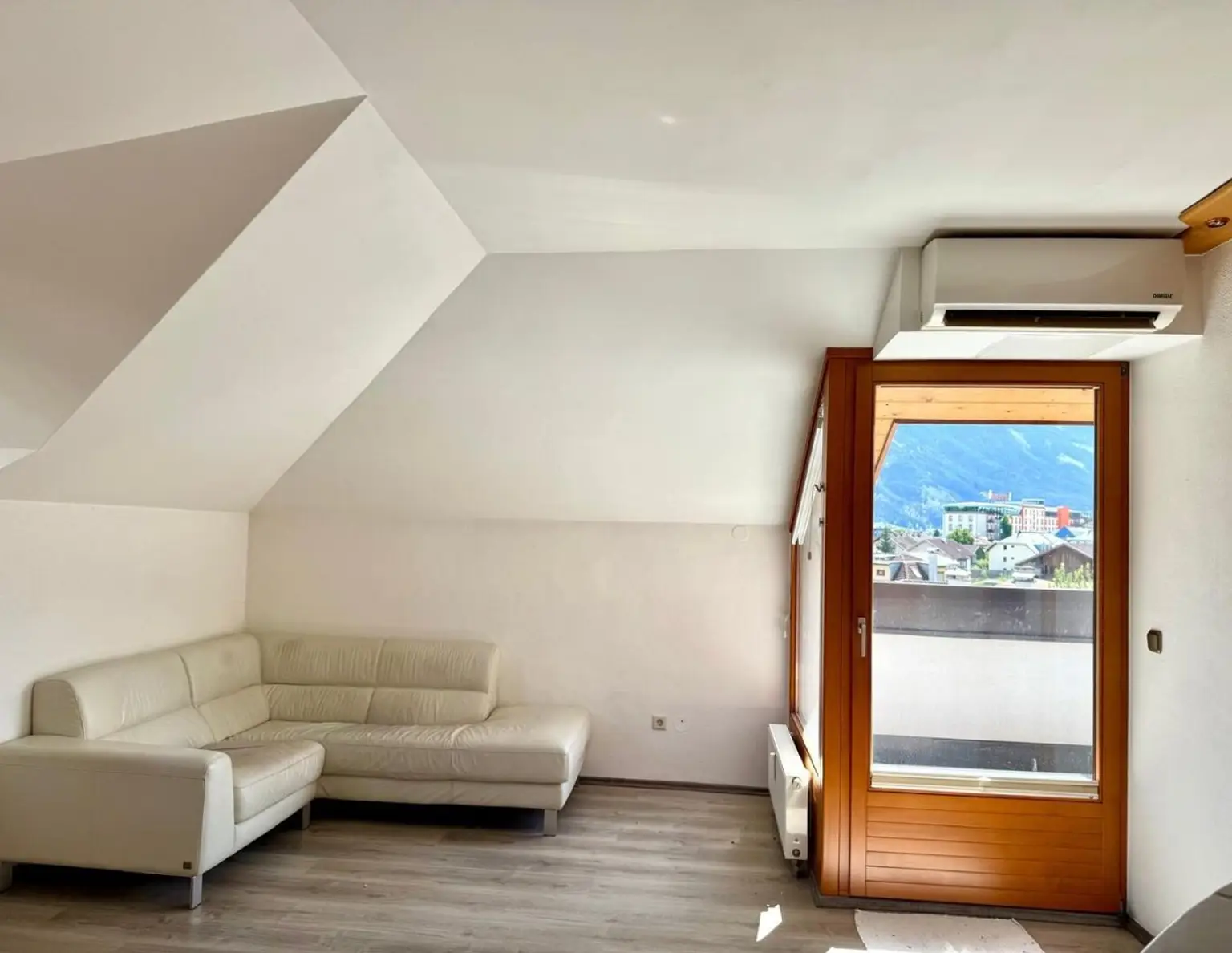 Super schöne 3-Zimmer-Dachgeschoßwohnung in ruhiger, zentraler Lage in Telfs