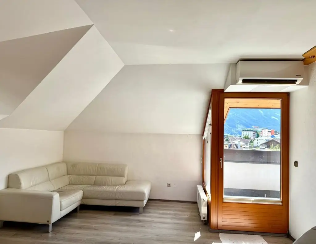 Super schöne 3-Zimmer-Dachgeschoßwohnung in ruhiger, zentraler Lage in Telfs