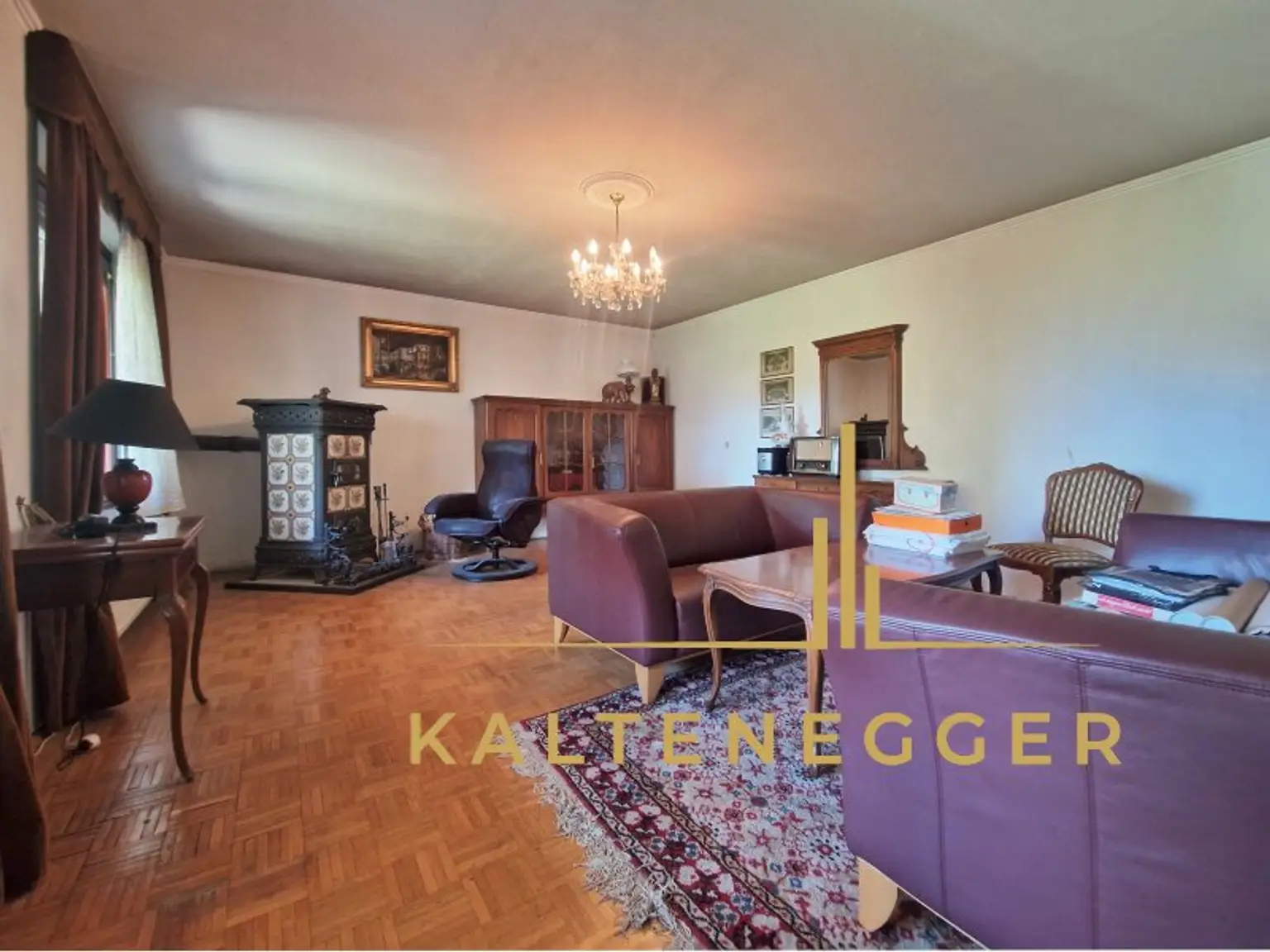 EG: Wohnzimmer ca. 24,98 m²