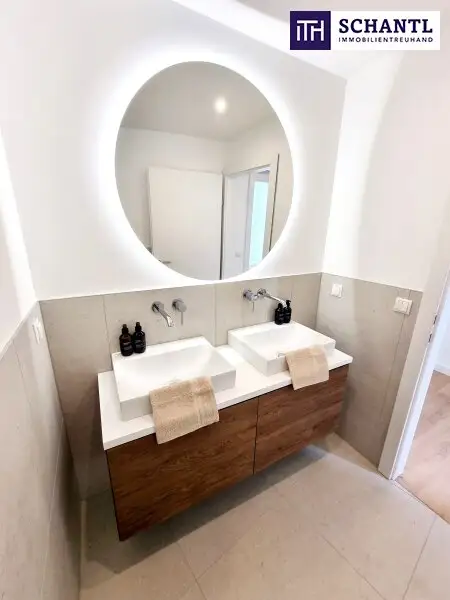 WOW! Stylischer Wohntraum im Dachgeschoss! Frisch saniert + Ruhelage + Traumhaftes Altbauhaus + Hofseitige Terrasse + U-Bahn ums Eck + Beste Infrastruktur und Anbindung!
