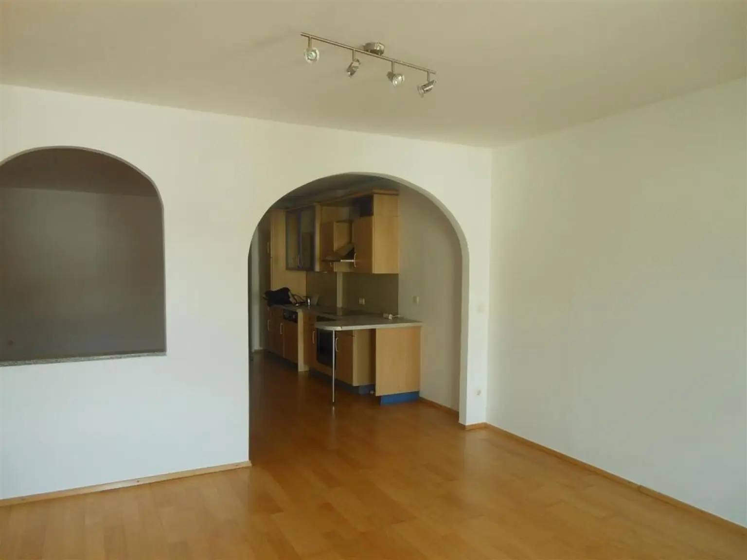 01-Wohn-, Schlafzimmer