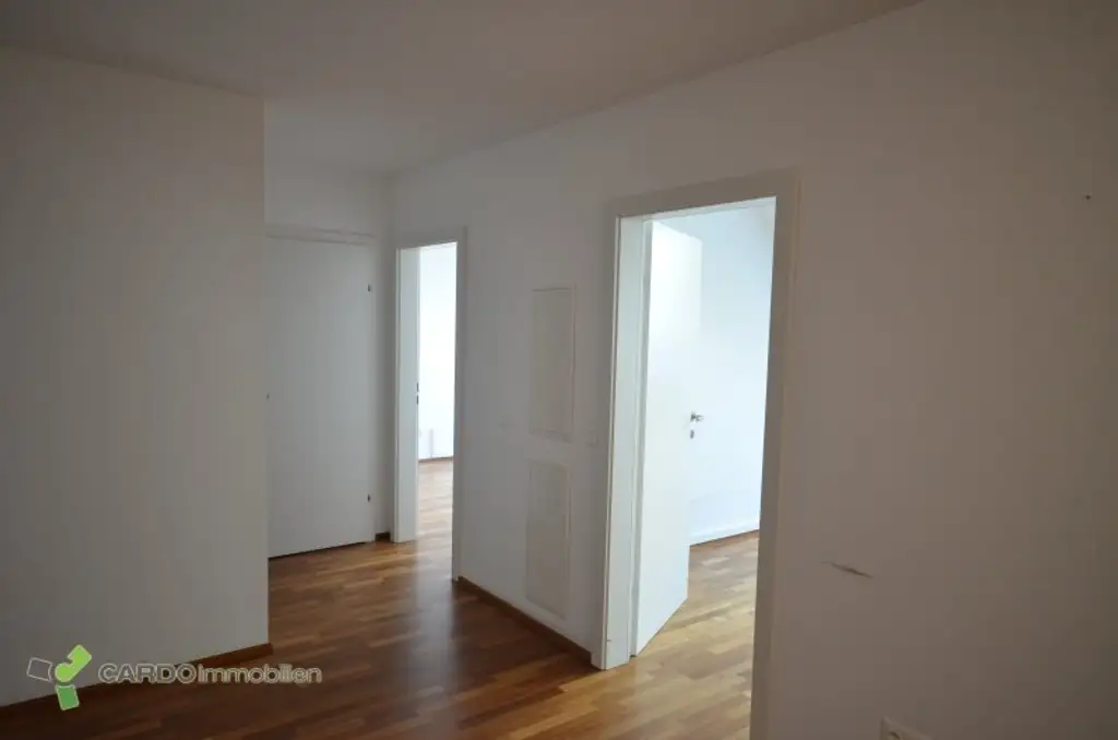 Maissonette, Attraktive Gewerbefläche zu vermieten – ca. 260 m², Nähe UNO City & U-Bahn