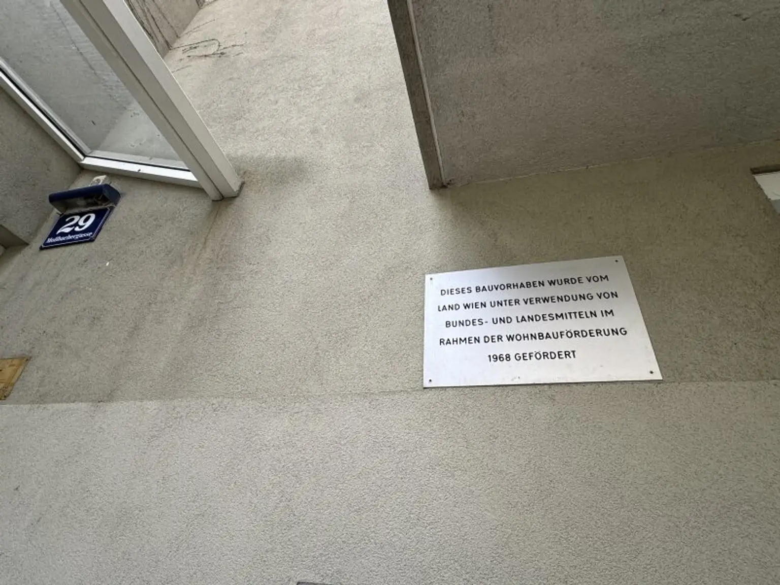 Traumhafte 2-Zimmer-Wohnung in 1140 Wien – Ihr Sanierungsprojekt zum Top-Preis!