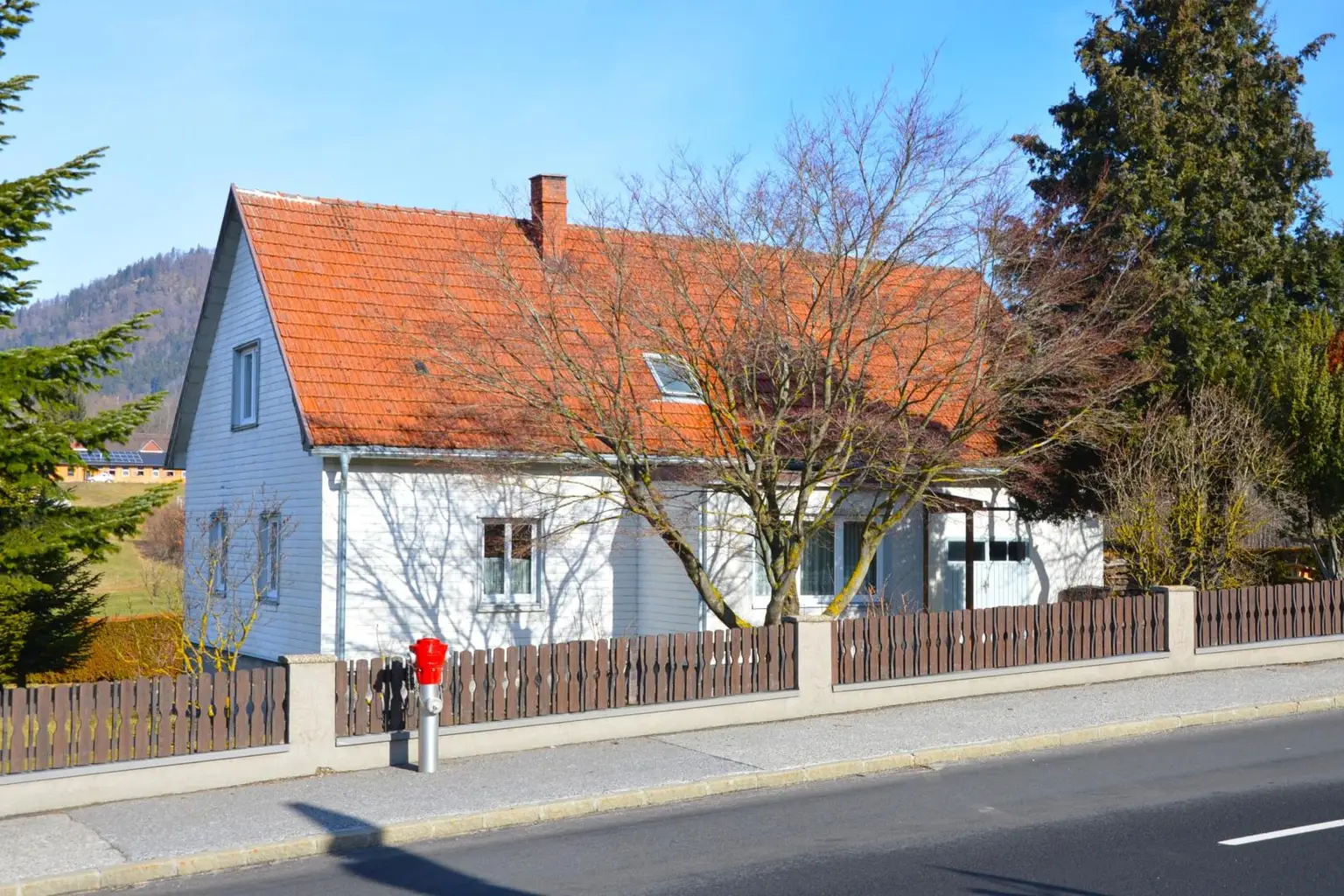 gepflegter Massivbau