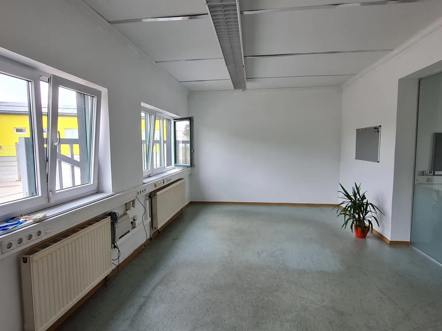 Büroraum groß