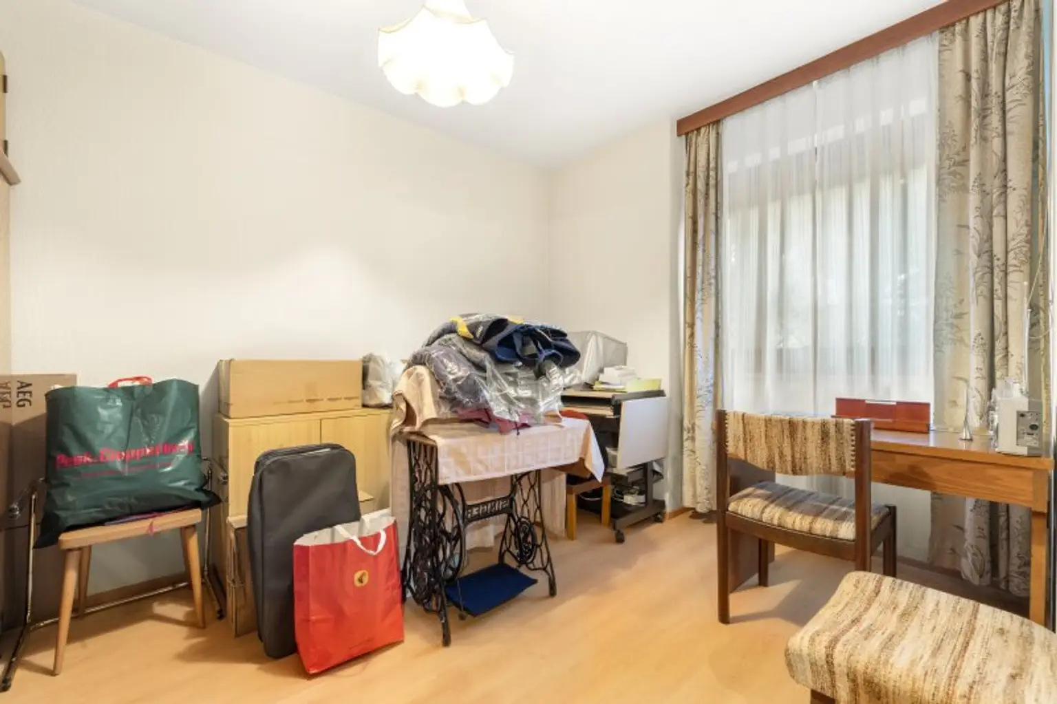 Schöne, sonnige und ruhige 3 Zi Wohnung 81,00m² mit Terrasse und Garage am Spitalberg - Aussichtslage