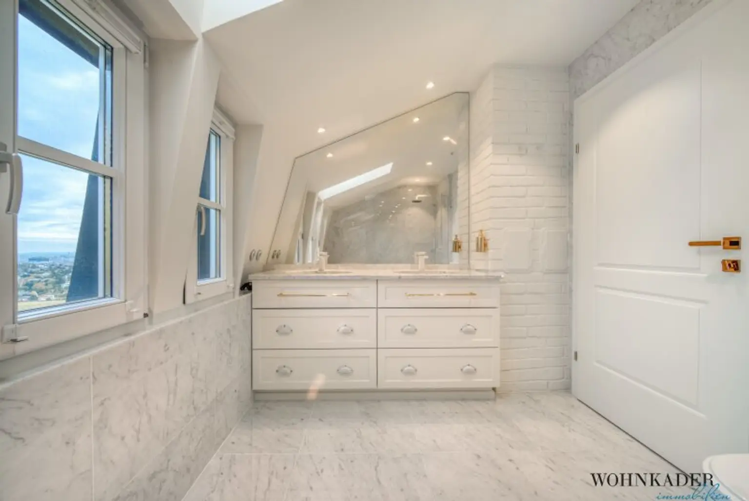 Exklusives Traumhaus zur Miete mit Panoramablick auf die Weinberge