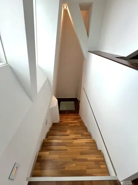 Hier bleiben keine Wünsche offen - Exklusive Maisonette mit 44m² Terrasse nahe Naschmarkt zu mieten!