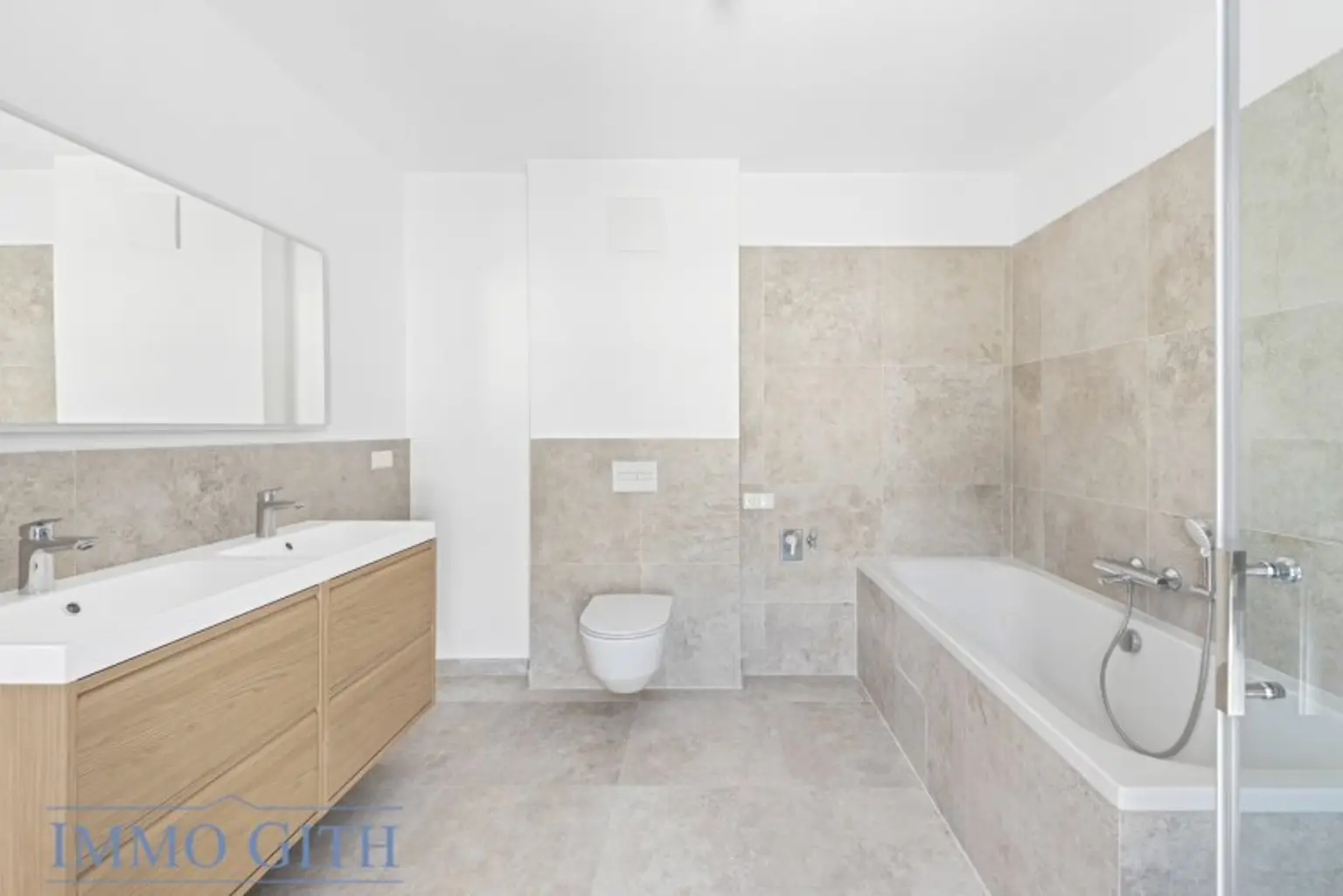 EXKLUSIVES TOWNHOUSE MIT GARTEN, PV-ANLAGE & DESIGNAUSSTATTUNG ZU KAUFEN – WIEN DIREKT VOR DER TÜR