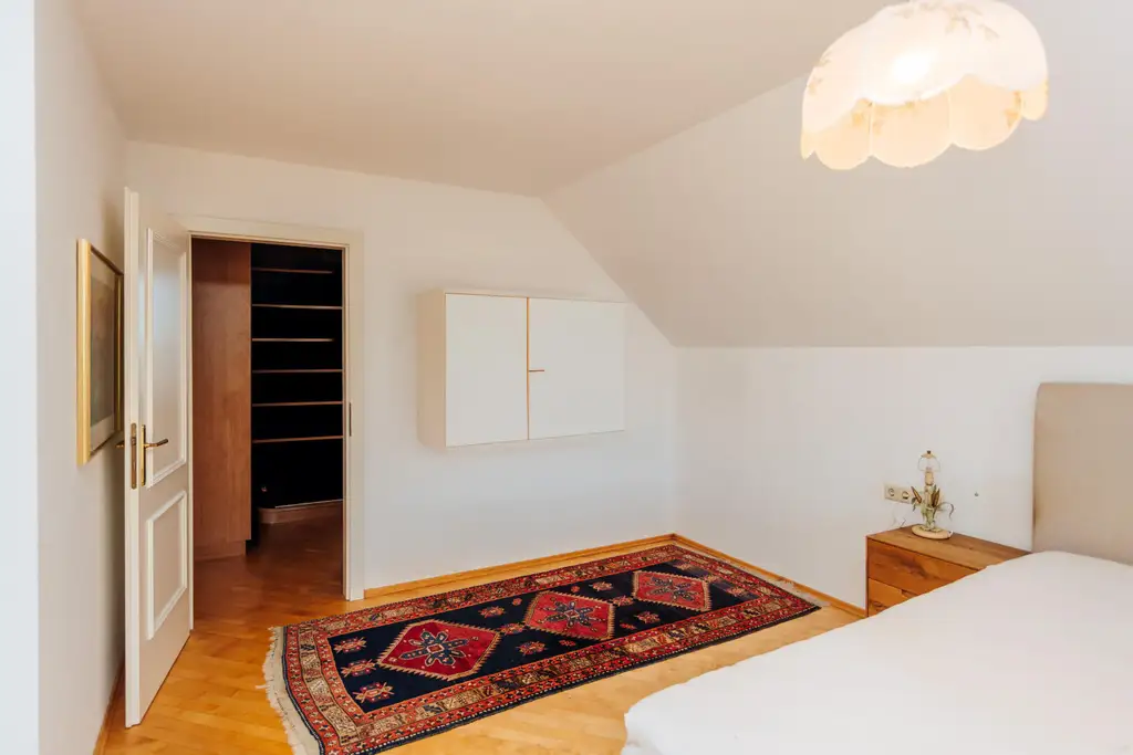 Großzügiges Einfamilienhaus mit Schwimmteich in Weinitzen - ländliche Geborgenheit trifft modernen Wohnkomfort