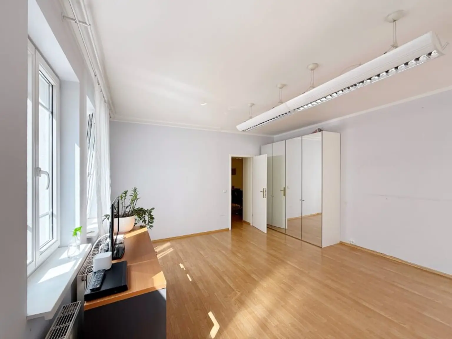 Helle, zentrale 3-Zimmer-Wohnung – teilmöbliert & WG-tauglich