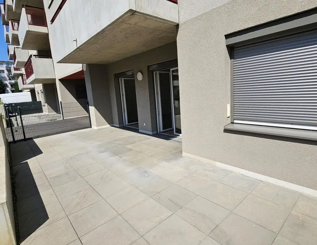 2 Zimmerwohnung mit Terrasse! Unbefristeter Mietvertrag!