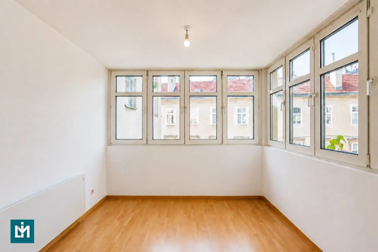 Wohn- Schlafzimmer (S)