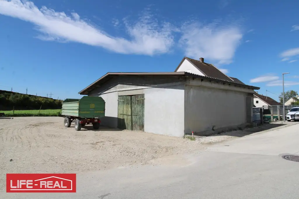 Außenlagerfläche mit Garage im Ennshafen!