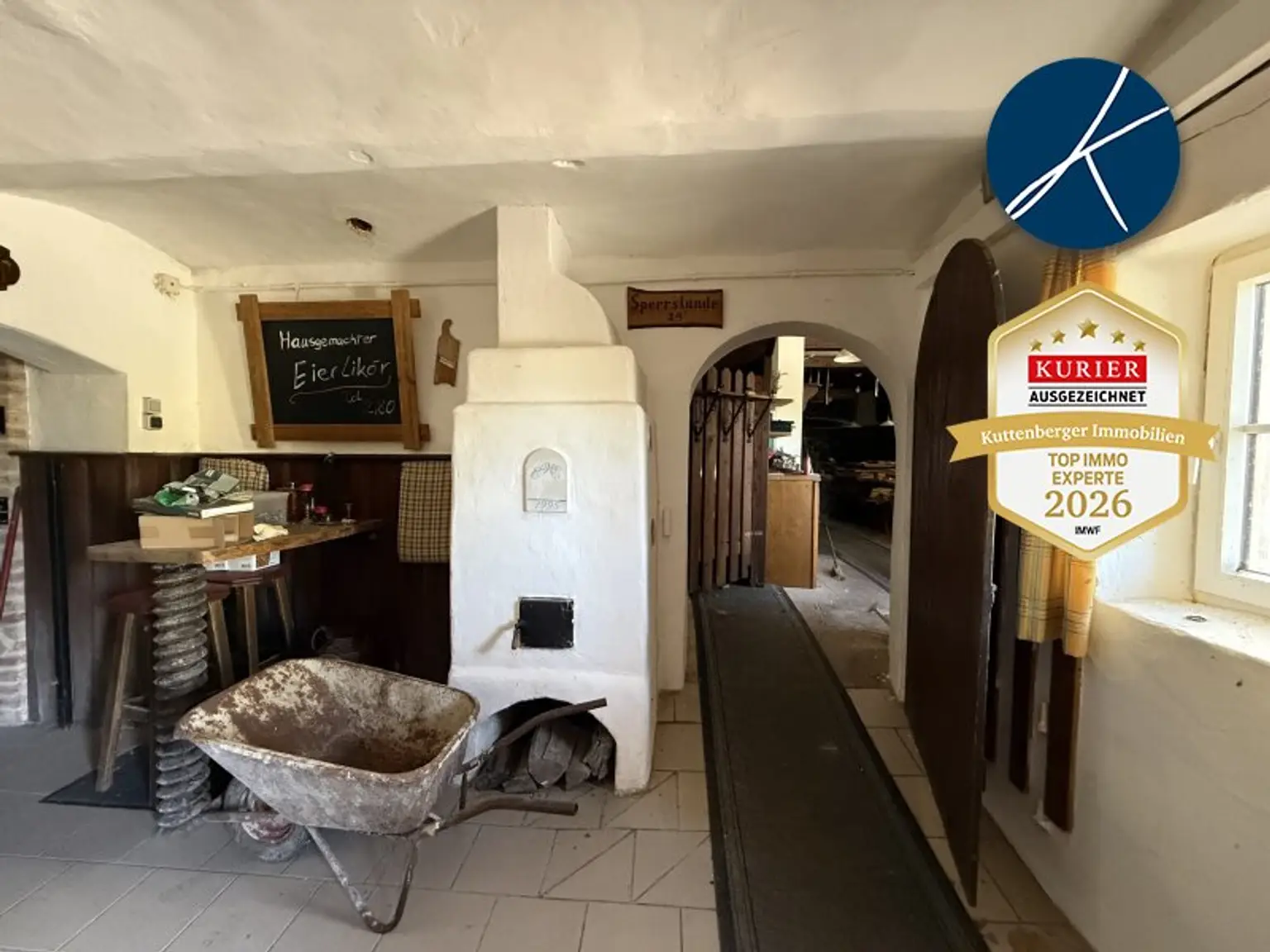 Gastraum mit Kachelofen