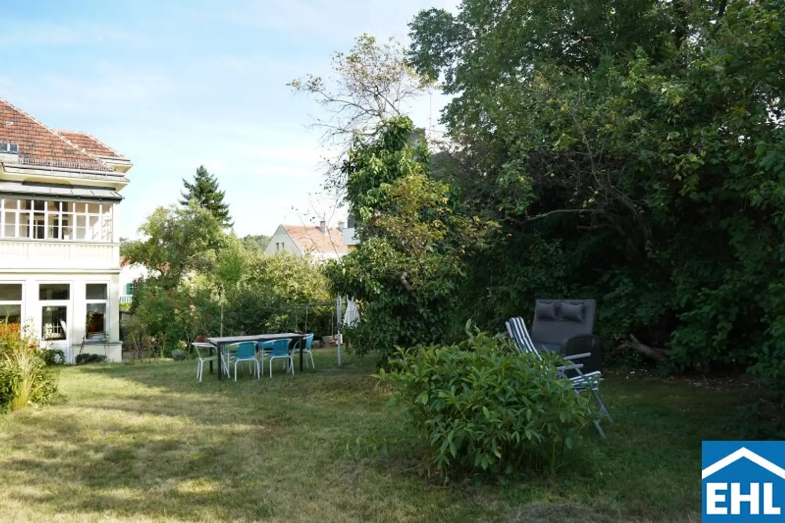 Historische Villa mit Baugrund in exklusivster Lage des 13. Bezirks